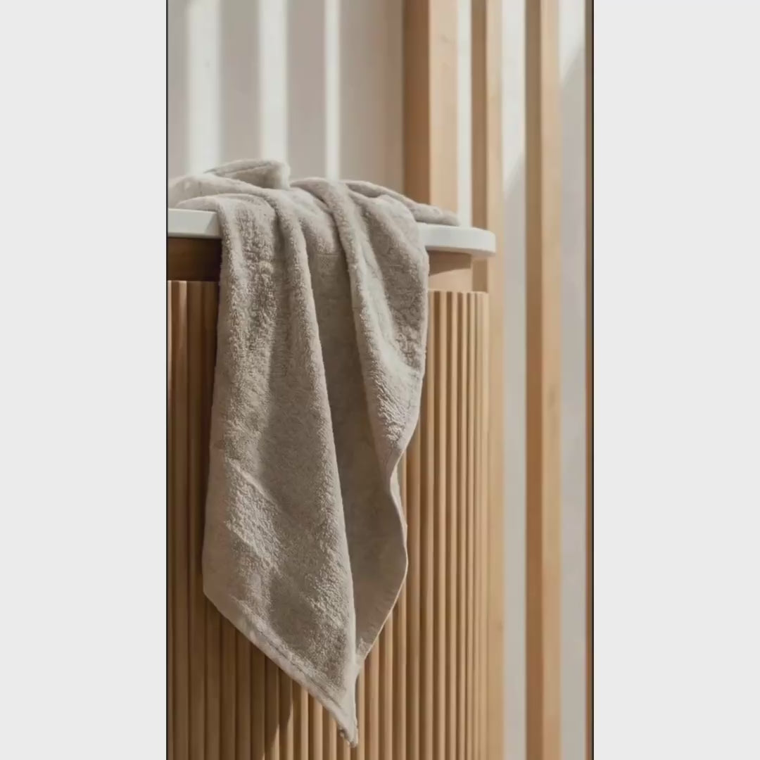 ORIO FITZROY LIGHT WALNUT FLUTED 900MM CURVE SINGLE BOWL WALL HUNG VANITY
