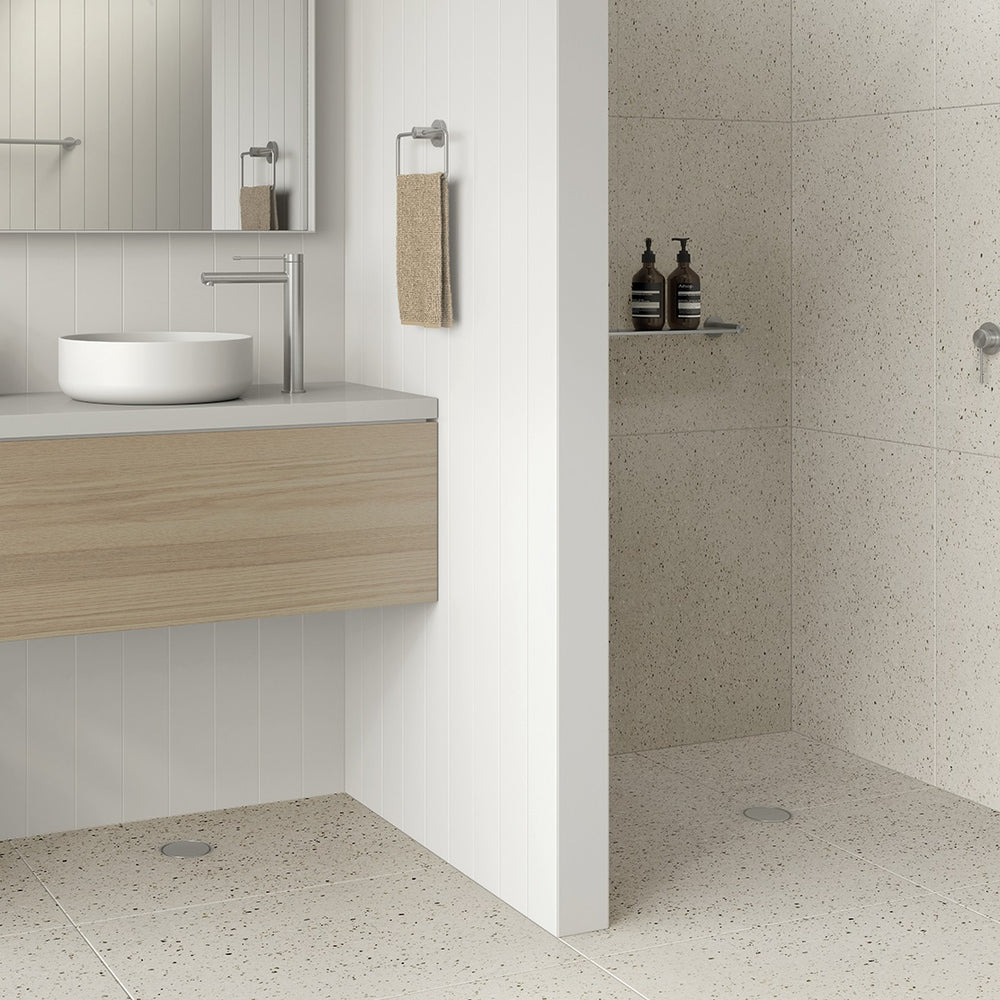 PHOENIX POINT DRAIN ROUND 90MM OUTLET STAINLESS STEEL 100MM