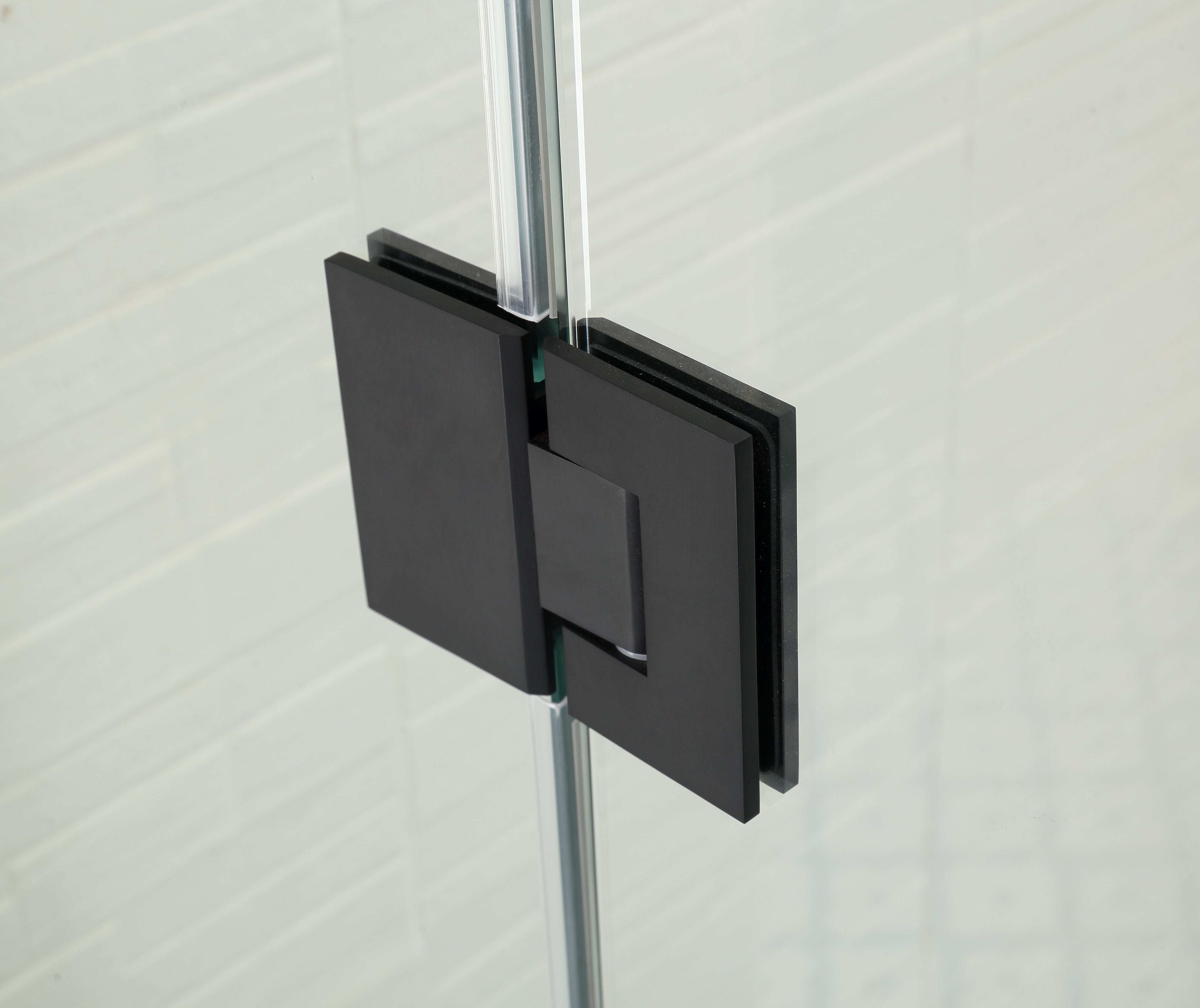 COVEY WALL TO WALL FRAMELESS HINGE DOOR MATTE BLACK