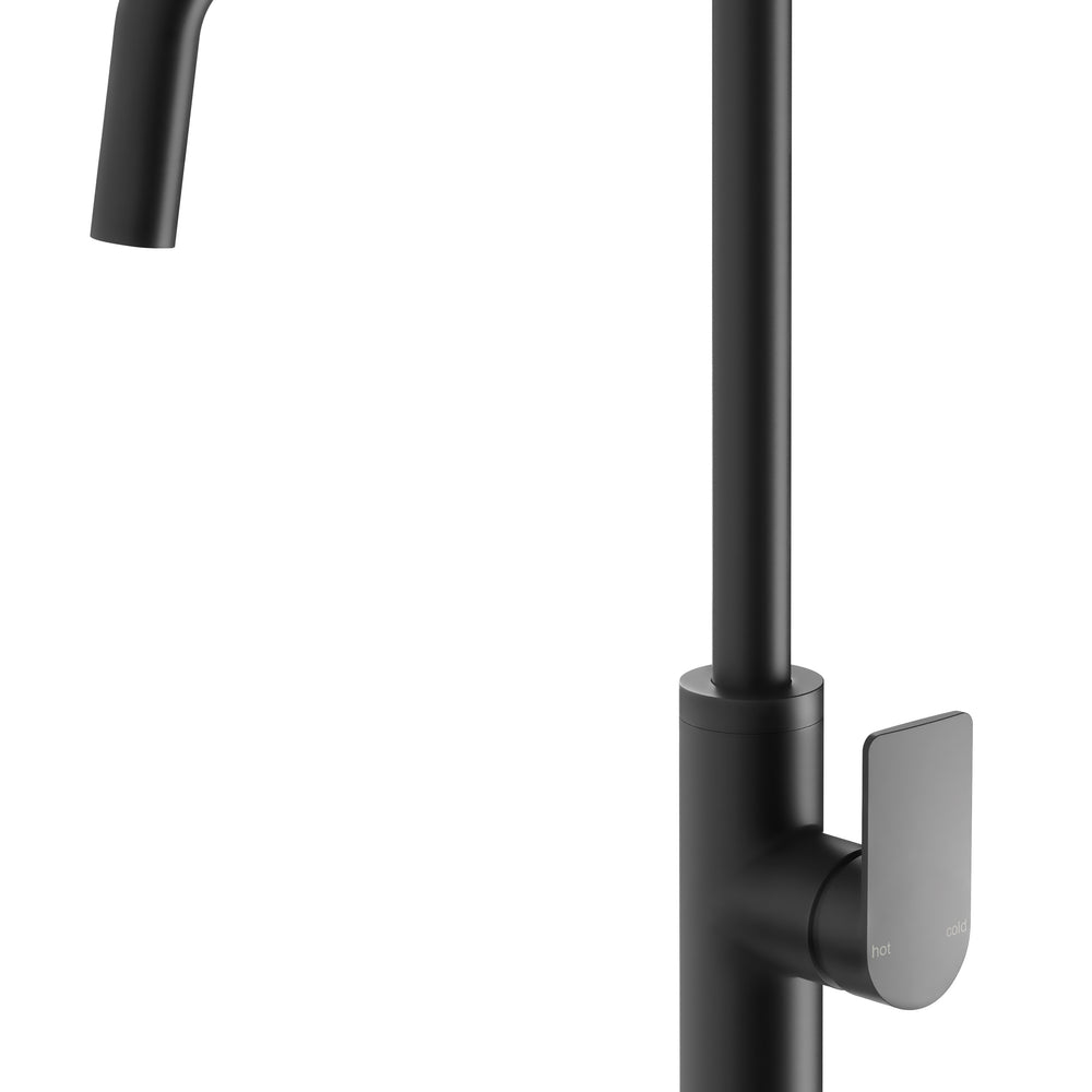 PHOENIX MEKKO LEAD FREE SINK MIXER 190MM SQUARELINE MATTE BLACK