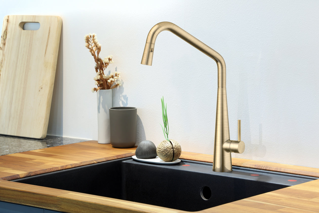 LINSOL ELIAS PULL OUT SINK MIXER (OILED BRONZE)