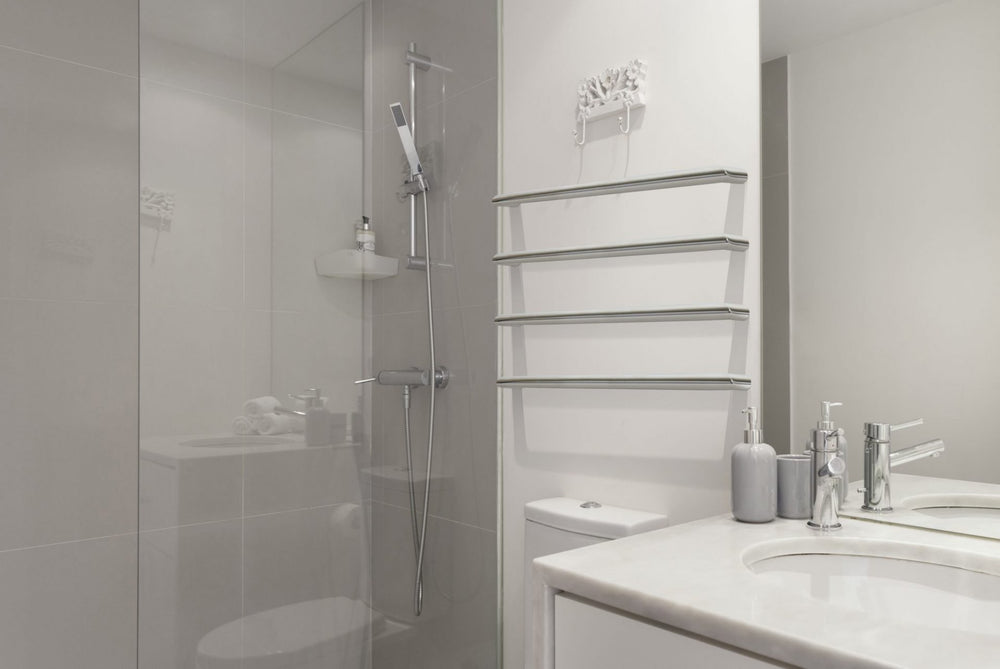 LINSOL ALLEGRA SINGLE BAR HEATED RAIL CHROME 650MM
