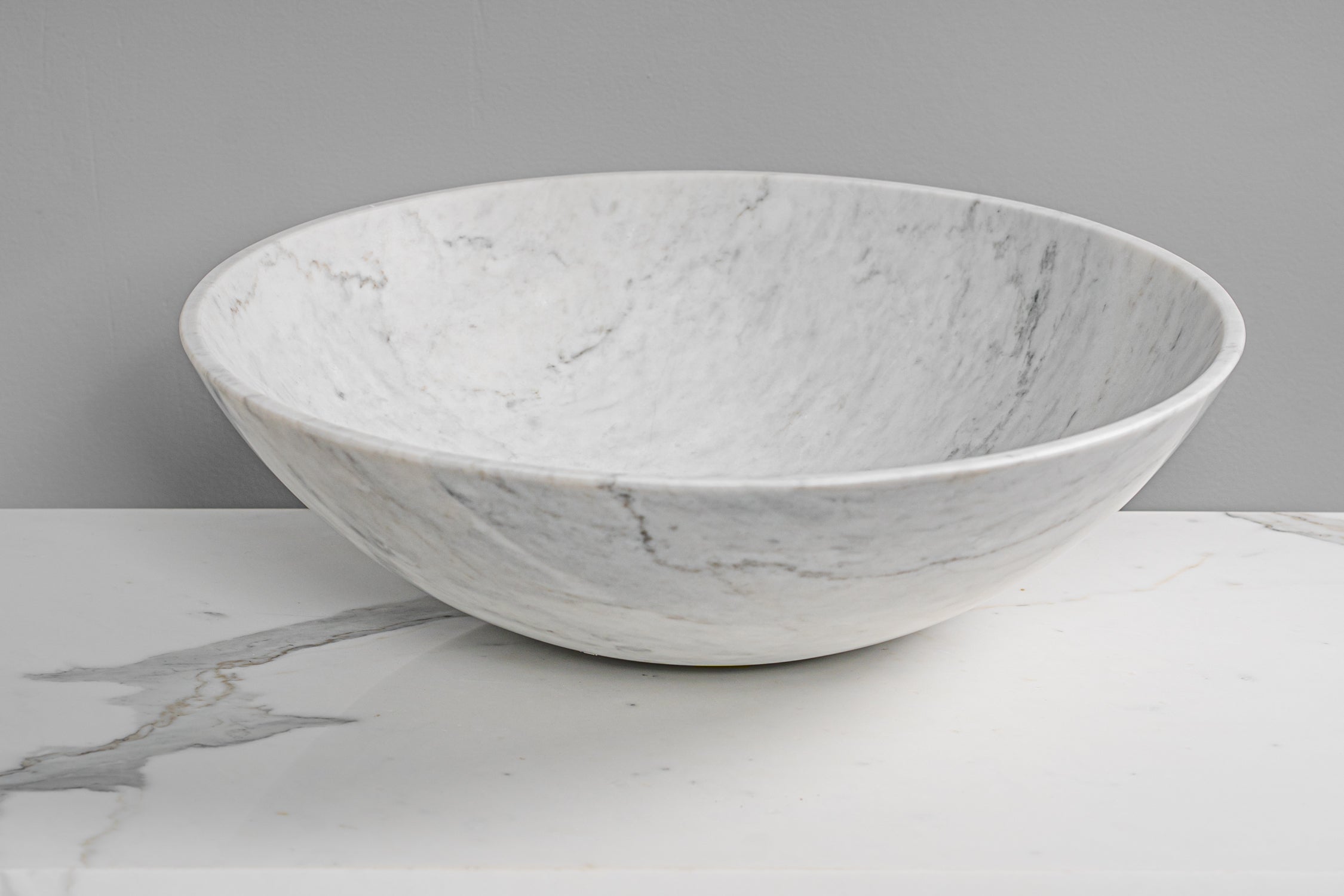 GALLARIA ADALA ROUND ABOVE COUNTER STONE BASIN BIANCO CARRARA 430MM