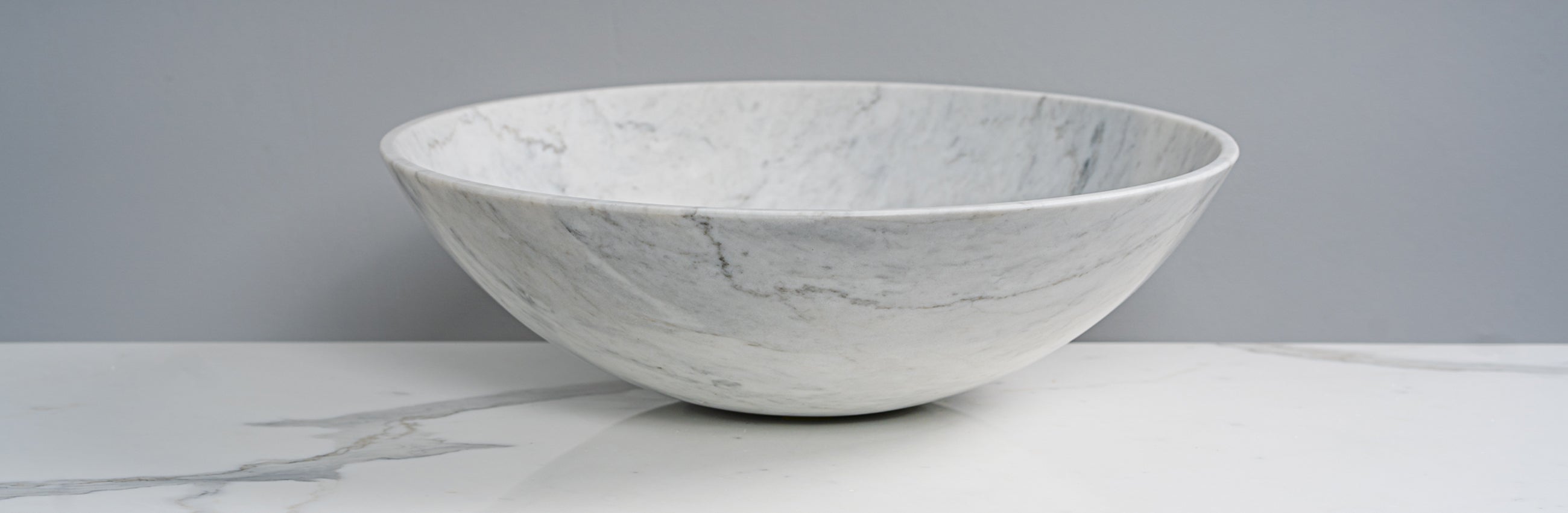 GALLARIA ADALA ROUND ABOVE COUNTER STONE BASIN BIANCO CARRARA 430MM