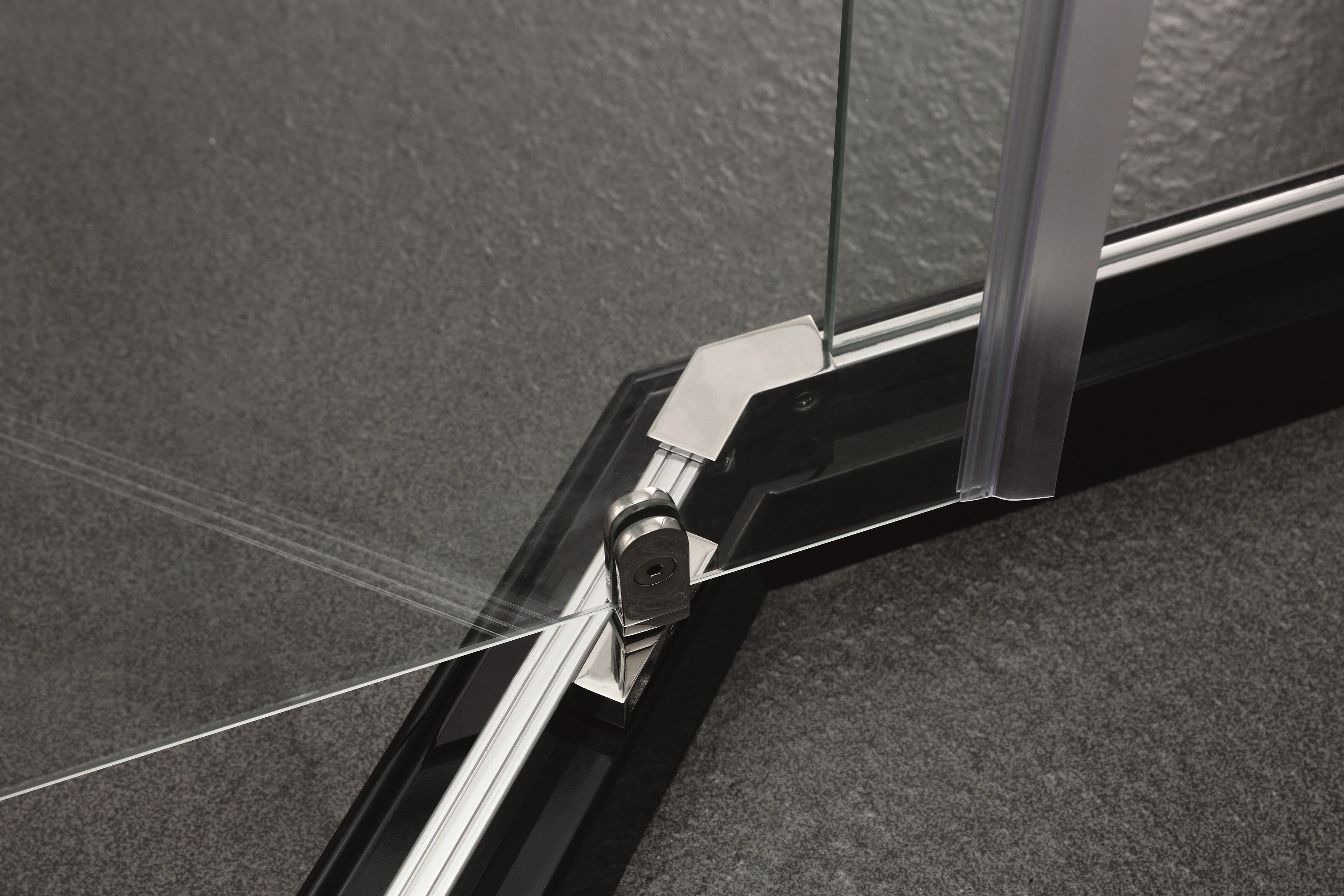 COVEY SEMI-FRAMELESS DIAMOND PIVOT DOOR SHOWER SCREEN CHROME