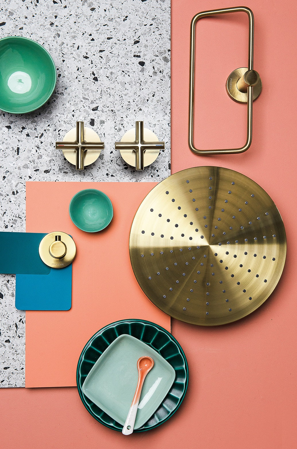 PHOENIX RADII ROBE HOOK ROUND PLATE BRUSHED GOLD 57MM