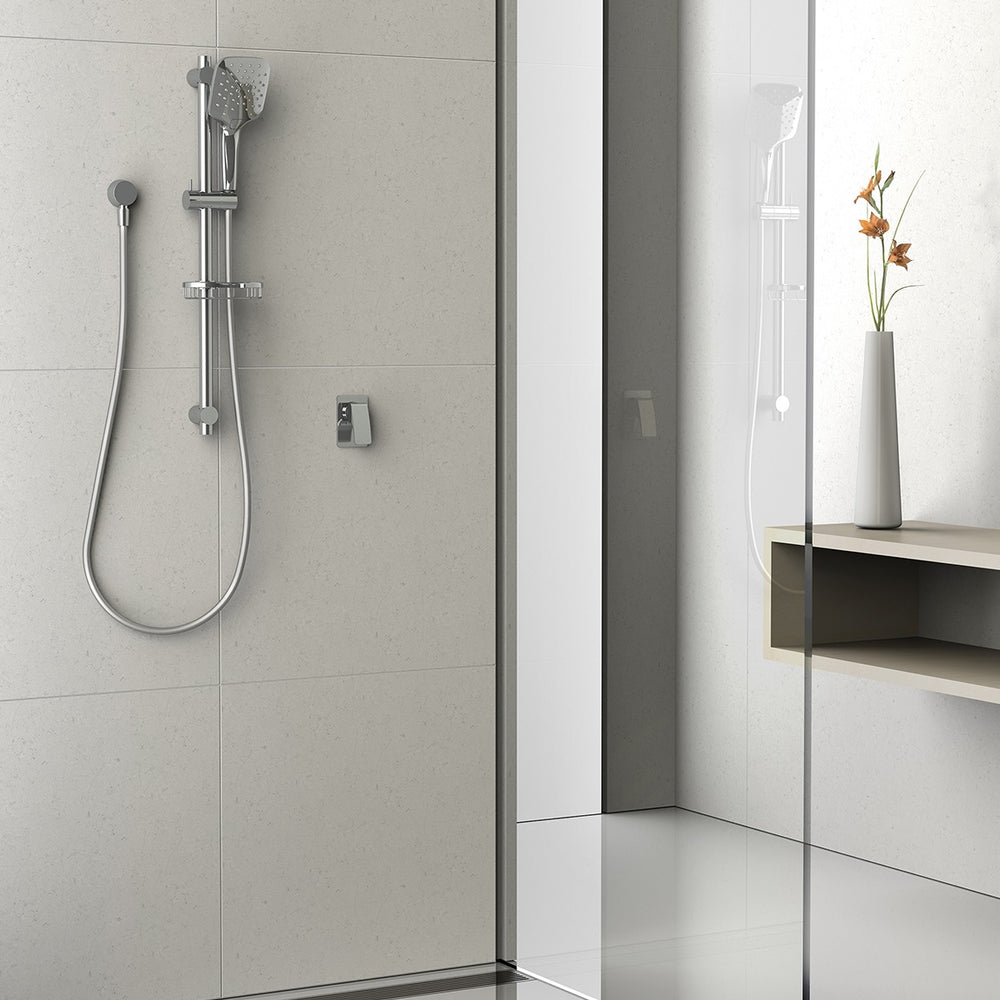PHOENIX RUSH RAIL SHOWER CHROME