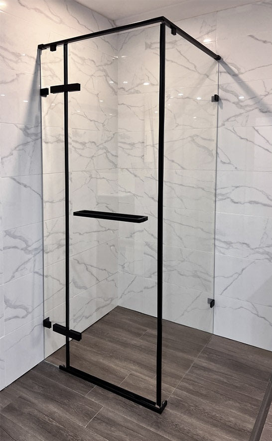 BTH PIVOT DOOR CORNER SHOWER SCREEN MATTE BLACK