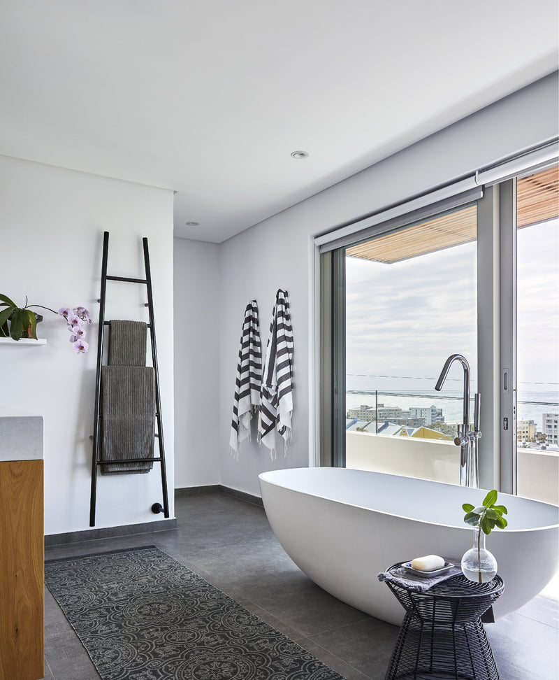 THERMOGROUP L52SBKR JEEVES TANGENT L HEATED TOWEL RAIL-SATIN BLACK 1890MM