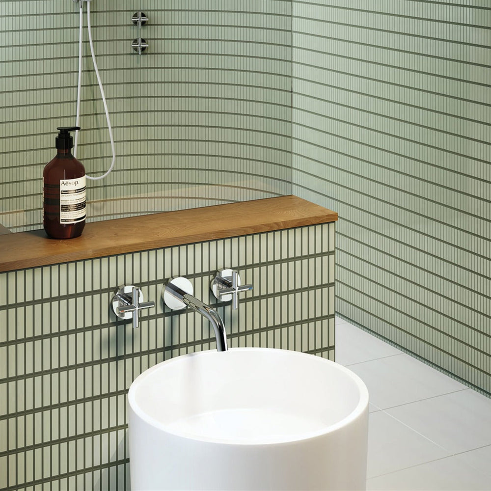 PHOENIX VIVID SLIMLINE PLUS LEAD FREE WALL BASIN / BATH OUTLET 180MM CHROME