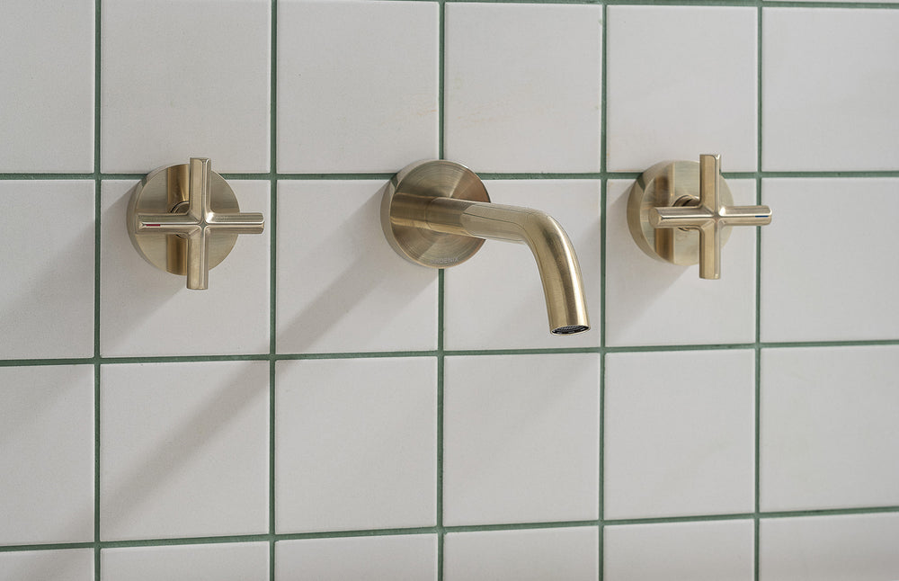 PHOENIX VIVID SLIMLINE PLUS WALL BASIN / BATH OUTLET 194MM BRUSHED GOLD