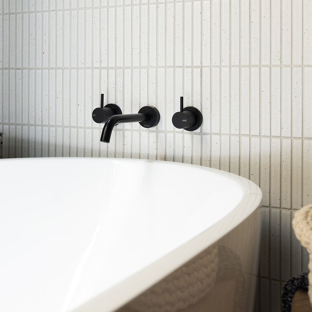 PHOENIX VIVID SLIMLINE LEAD FREE WALL BATH OUTLET 180MM MATTE BLACK