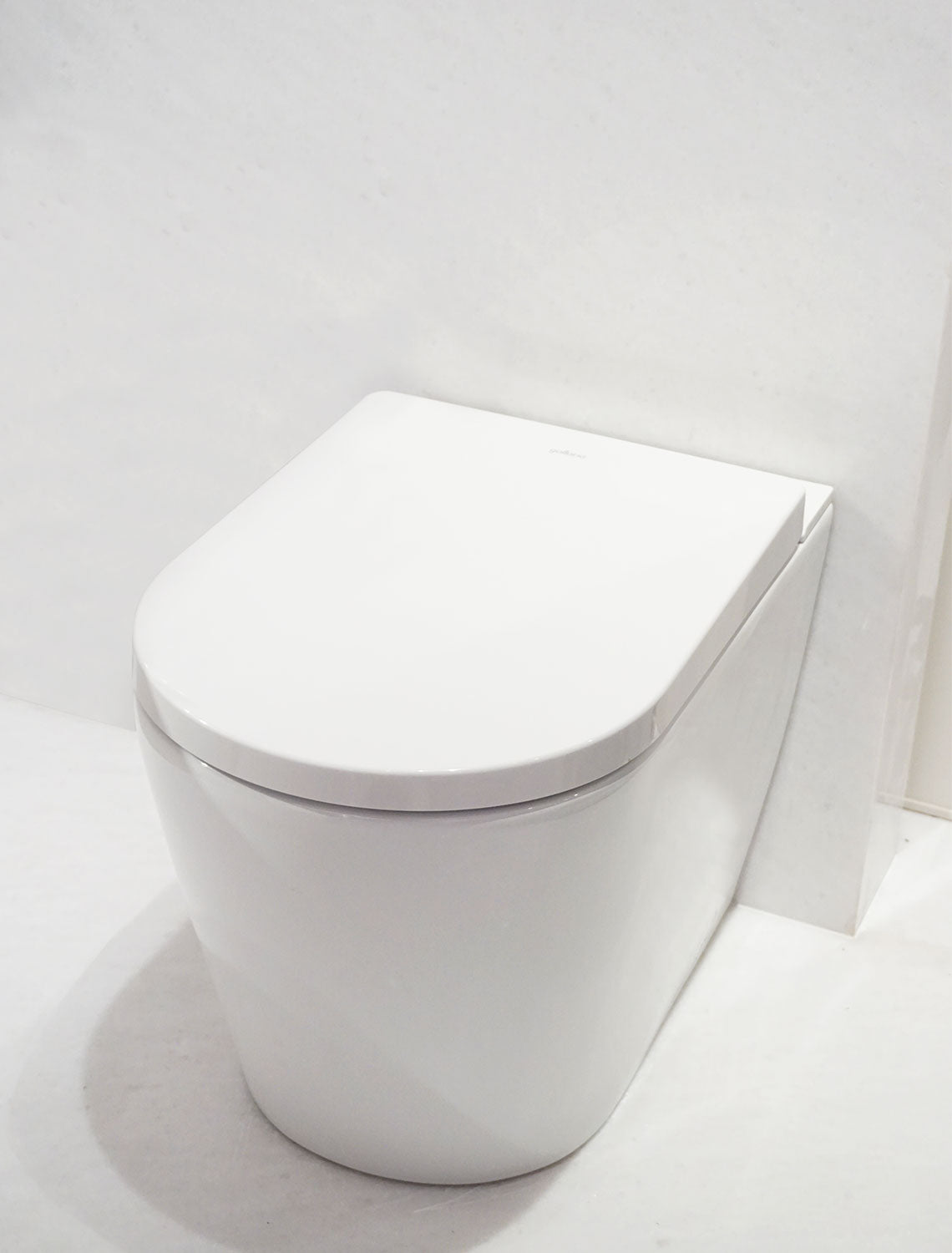 GALLARIA EVO COMFORT RIMLESS WALL FACE PAN AND REMOTE WASHLET PACKAGE GLOSS WHITE